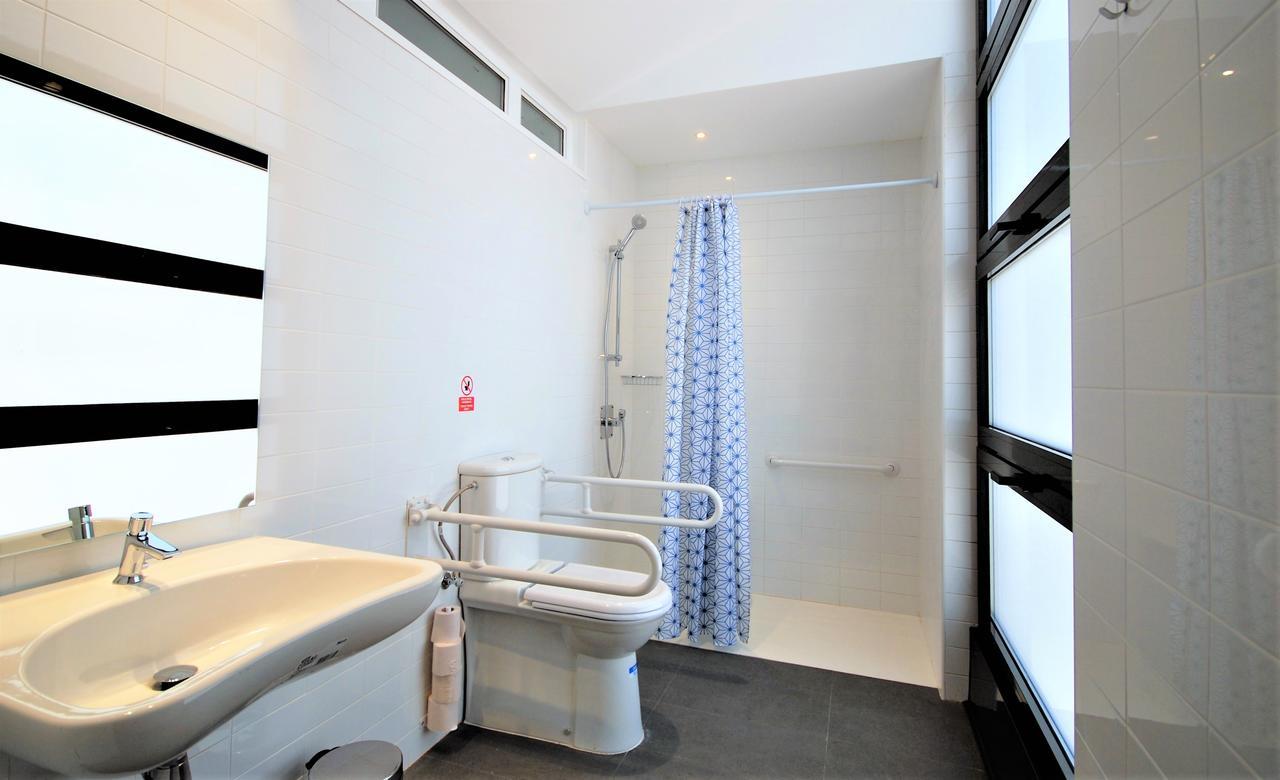 Ten To Go Hostel บาร์เซโลนา ภายนอก รูปภาพ